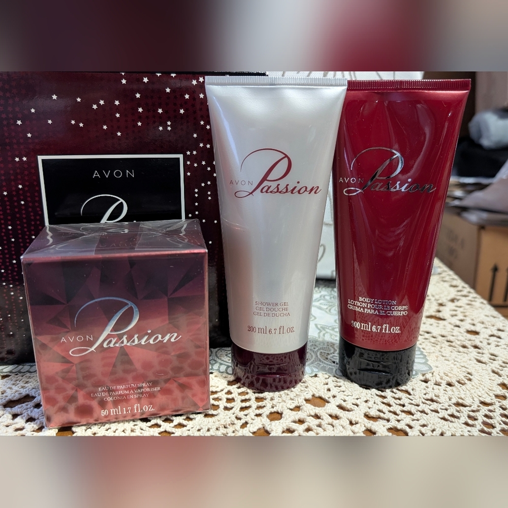 New open box Avon Passion set - parfum spray, shower gel, body lotion